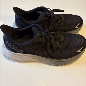 HOKA Arahi 6 Women’s Running Shoe, size 9.5